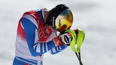 高山滑雪男子回转中国两人未能完赛 法国选手夺冠