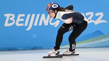 冬奥短道速滑女子1500米决赛 韩国选手崔敏静夺金