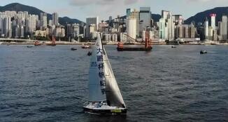 香港在维多利亚港举办回归帆船赛
