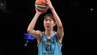 WNBA-韩旭13+7+8助攻创新高 自由人大胜火花