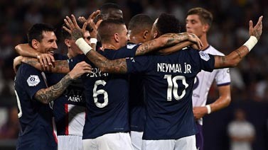 法甲-梅西两助攻 内马尔姆巴佩破门 巴黎3-0客胜