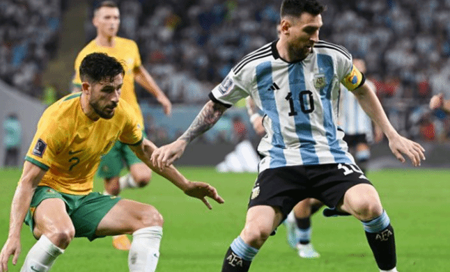 卡塔尔世界杯八分之一决赛：阿根廷战胜澳大利亚