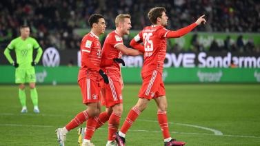 德甲-科曼双响基米希红牌 拜仁4-2狼堡重回榜首