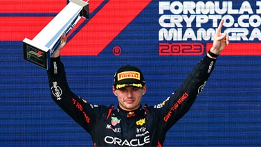 F1迈阿密站-维斯塔潘第9位发车夺冠 周冠宇第16