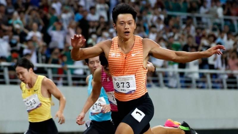 全国田径冠军赛：谢震业男子百米夺冠 冯彬、朱亚明创个人赛季最好成绩