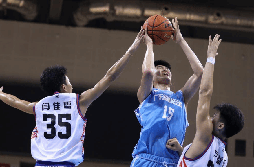 篮球——全国U17联赛：广东省体校宏远队获得冠军