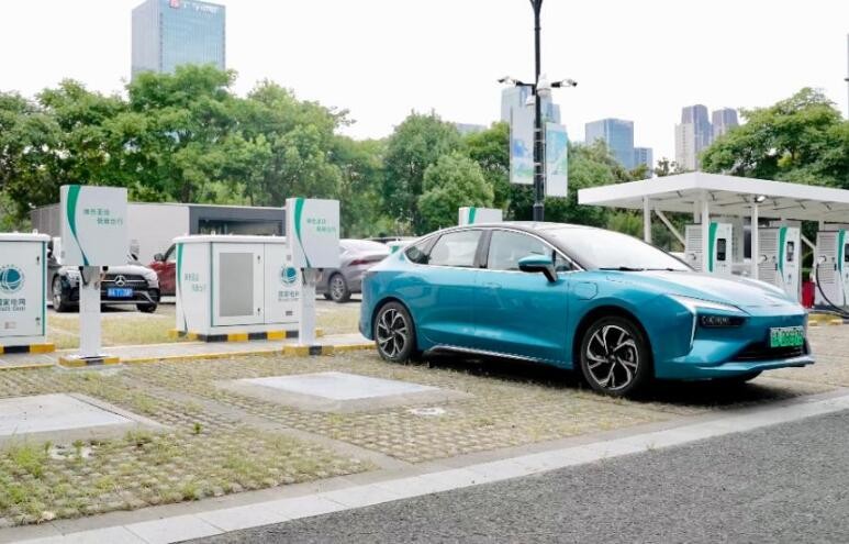 杭州亚运会核心区域启用新能源汽车无线充电设施