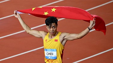 “00后”新星陈冠锋百米摘铜：为中国短跑传承发力