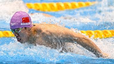 成都大运会-男子4X100米混合泳接力中国队夺金