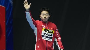 王宗源、陈艺文获年度最佳跳水运动员