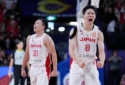 日本队获亚洲球队首胜 菲律宾队遭遇两连败
