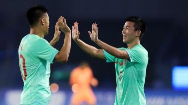 确保出线资格 中国男足亚运队提前锁定小组头名
