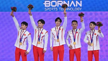 中国红凝聚强大力量 中国体操蝉联亚运会男团冠军