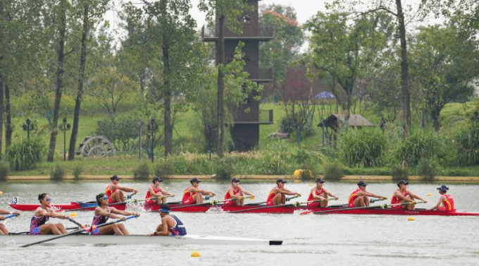 亚运会赛艇女子八人单桨有舵手决赛 中国队夺冠