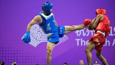 武术散打男子56公斤级决赛 中国选手江海东摘金