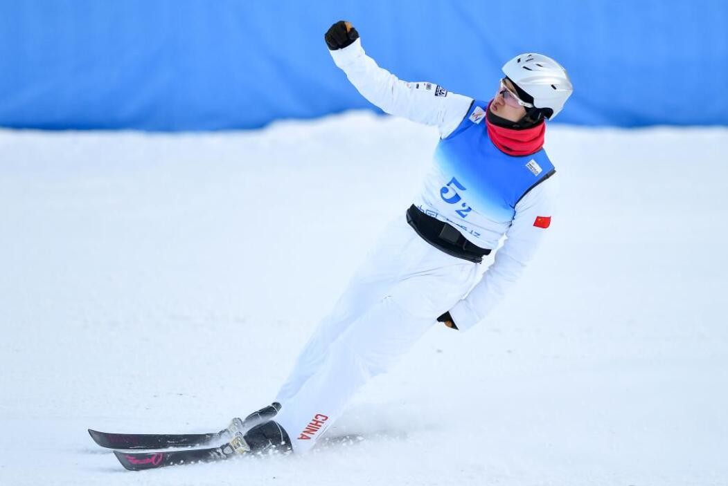 自由式滑雪空中技巧世界杯长春站：中国队混合团体收获1银1铜