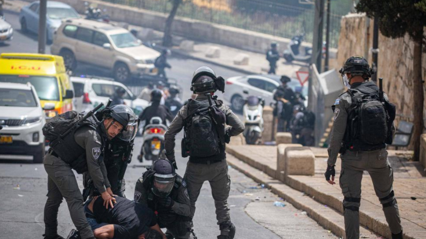 巴以再度在圣殿山爆发冲突 200余人受伤