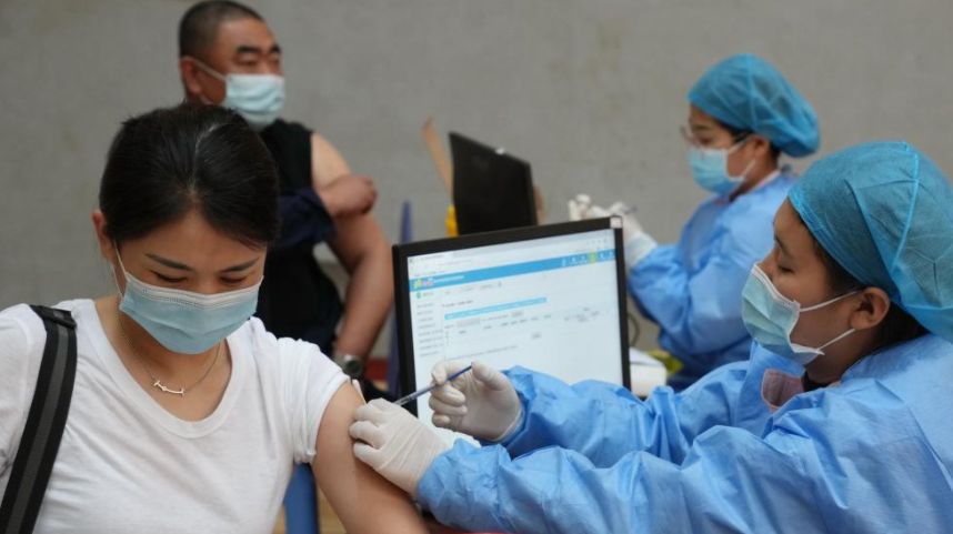 河北唐山：有序开展新冠疫苗接种