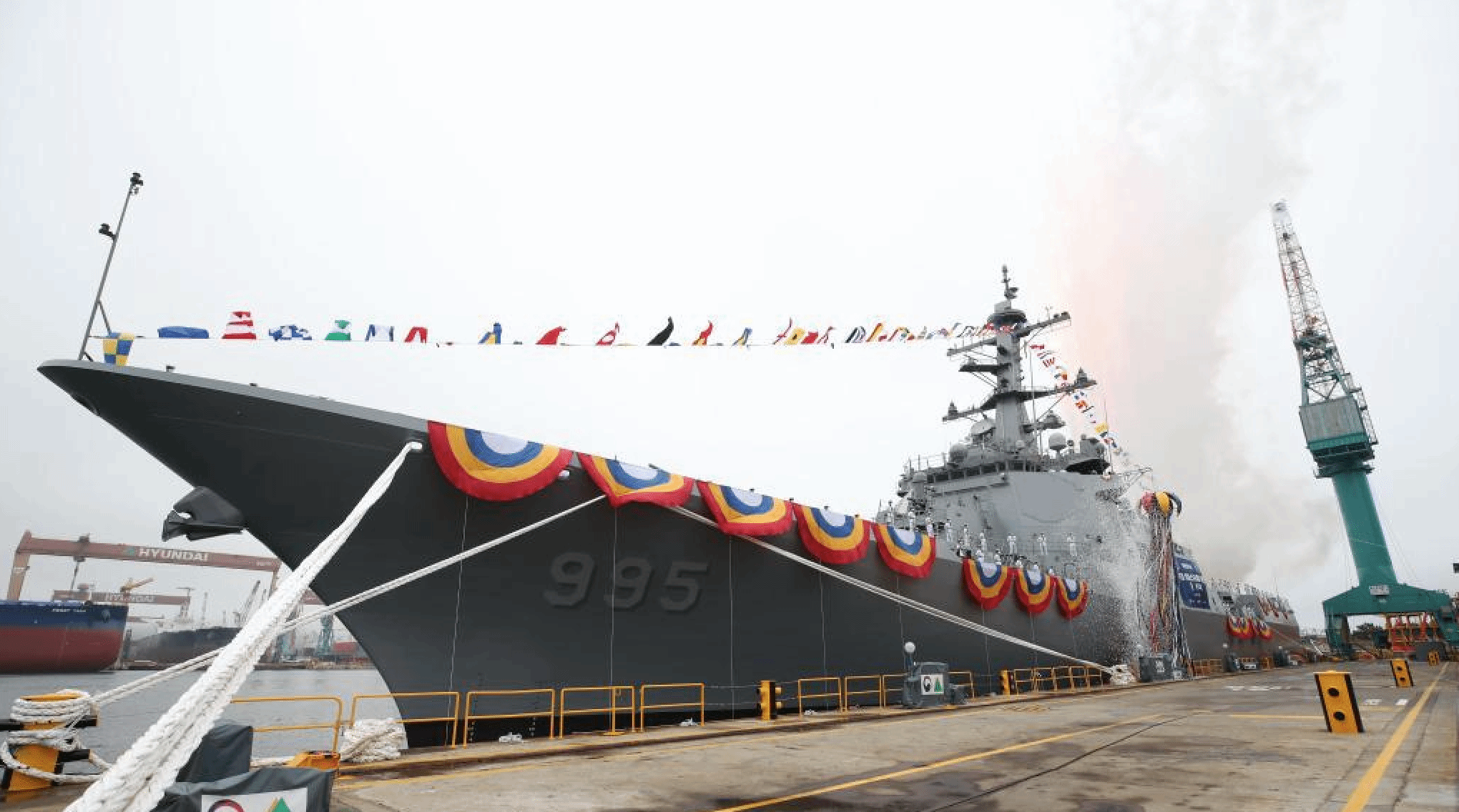 韩国新一代宙斯盾驱逐舰下水