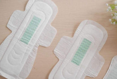 使用卫生巾的4种错误方法 当心惹上妇科病