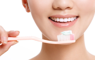 研究发现：每天刷牙三次可以预防心衰房颤