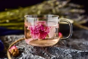 经常喝玫瑰花茶 对于女性健康都有哪些好处 