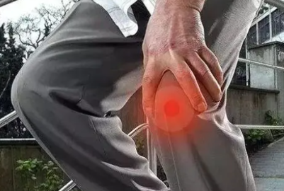 如何辨别膝关节病痛是否是由腰椎疾病引起