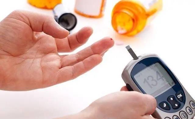 糖尿病患者要如何控制血糖？得在这5个方面做到位