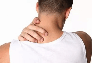 上班族经常颈椎痛怎么办？这6种方法或可缓解