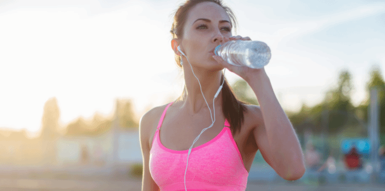 夏季喝水少 身体会悄悄的发生变化