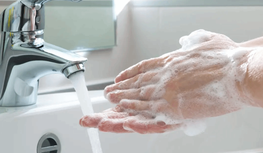 夏季霍乱高发 要勤洗手、喝开水、吃熟食的好习惯