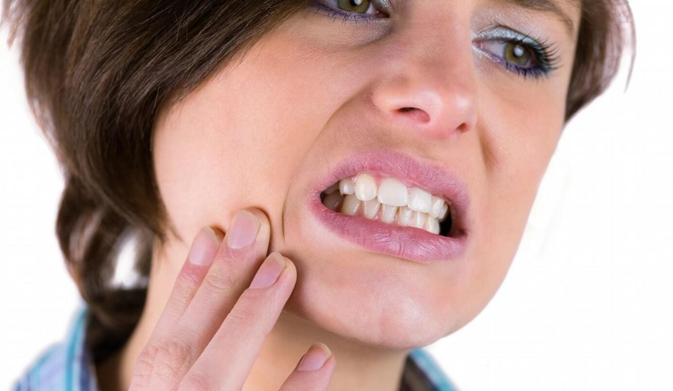 牙齿松动时必须拔掉？4件事让你的牙齿越来越糟糕