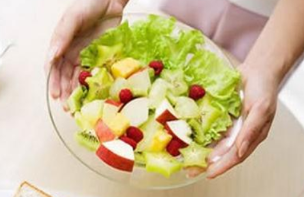 减肥有哪些小技巧呢？多吃新鲜水果和蔬菜