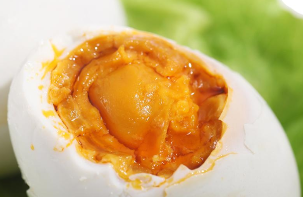 咸鸡蛋有营养吗？咸蛋黄在烹调中有4种做法