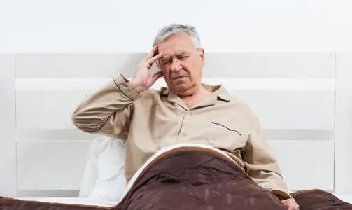 老年人失眠有哪些危害呢？注意预防五大危害