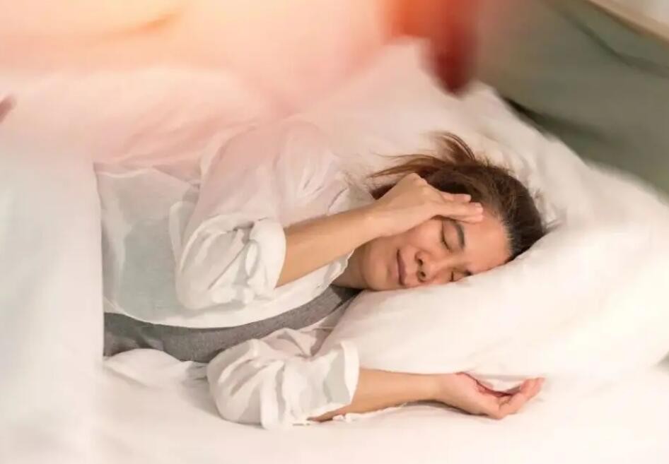睡觉时出现这5种异常要警惕 有可能是疾病的信号