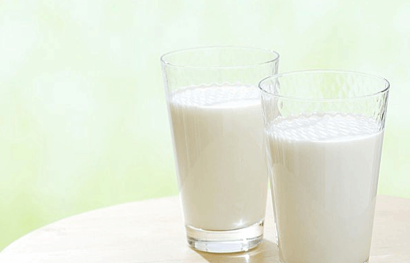牛奶越浓营养越高？日常挑选牛奶要注意这4点