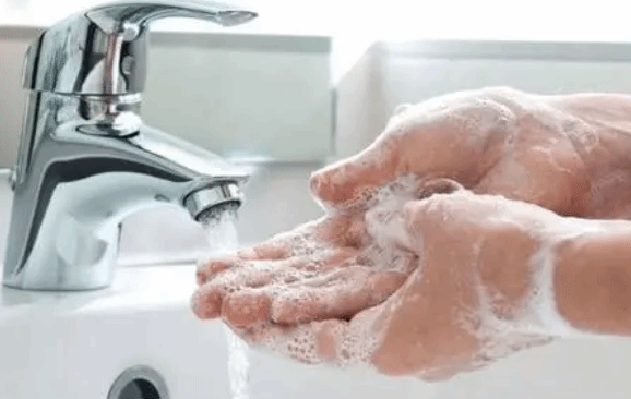 如何选购消毒纸巾、消毒喷雾、免洗洗手液