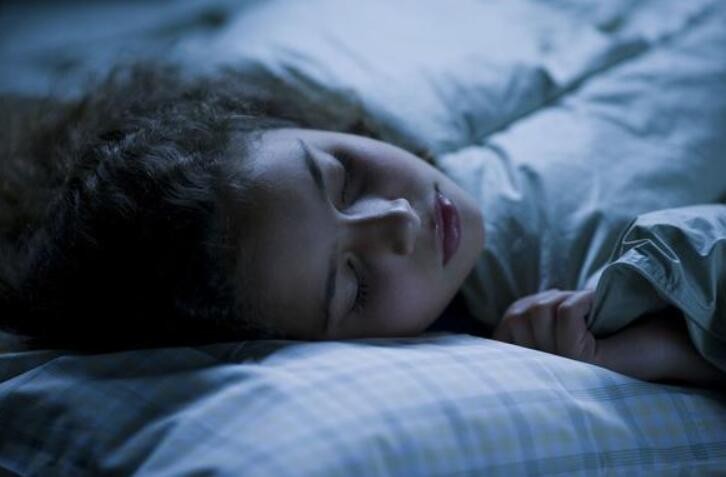 睡不好可增加骨折风险？健康睡眠需保证3点