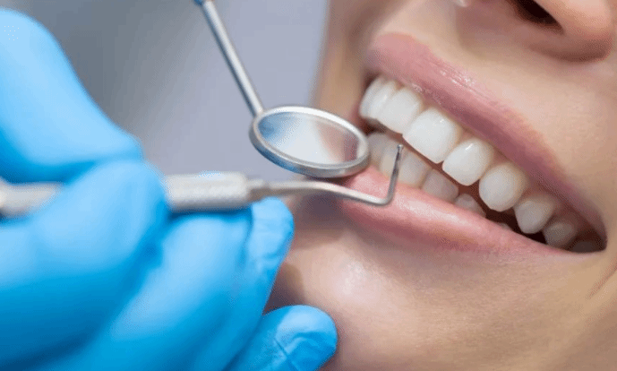 龋病、牙龈炎这4种让你吃不香的牙齿问题怎么治
