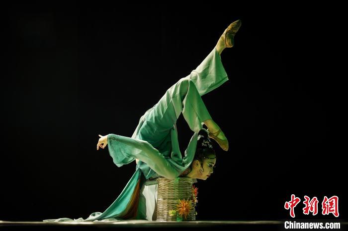重庆“以舞为媒”为城市文化产业赋能