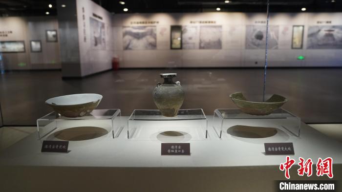 展览展出了李家塘遗址出土的文物 杭州市园林文物局 供图