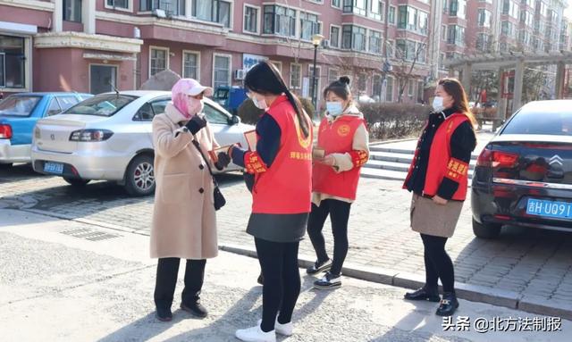 吉林珲春市各社区开展反邪教宣传活动