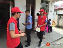 江西省赣州市兴国县开展反邪教宣传进农村社区活动