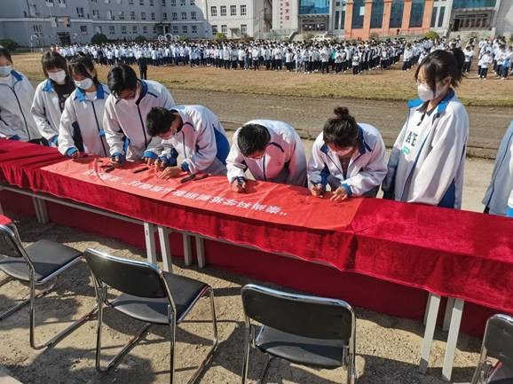 内蒙古牙克石市2022年秋季学期反邪教进校园活动全面启动